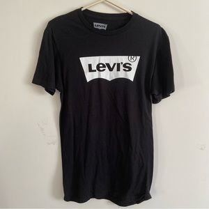 Levi’s Black And White Logo T-Shirt